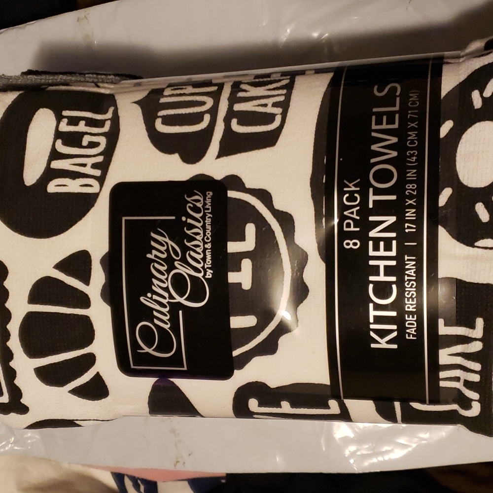 ๐๏ธ$15 or 2/$20!Town & Country Culinary Classic KitchenTowel Bakery Design 8 Set - Picture 2 of 6